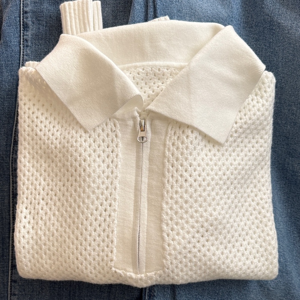 Elegant White Zipper Sweater